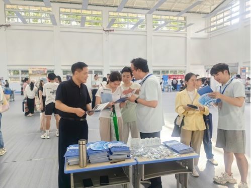 蚌埠學(xué)院2025年線下進中學(xué)系列志愿填報咨詢服務(wù)活動圓滿收官